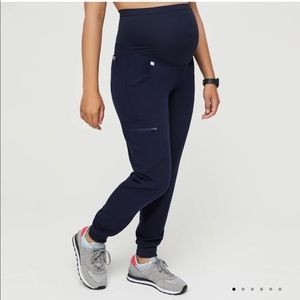 FIGS Zamora Maternity Jogger Scrubs in Navy Blue